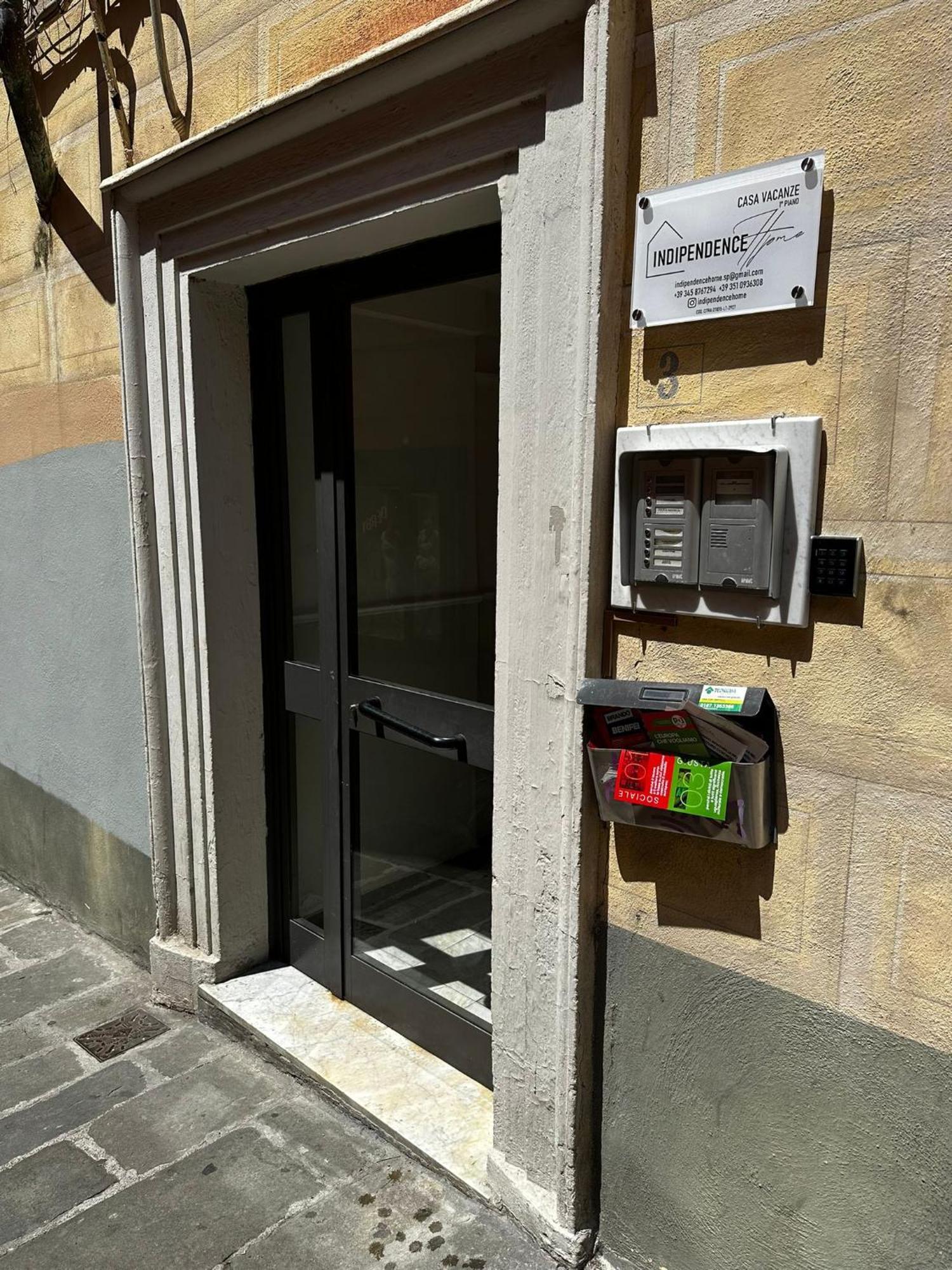 Indipendence Home La Spezia Exterior foto